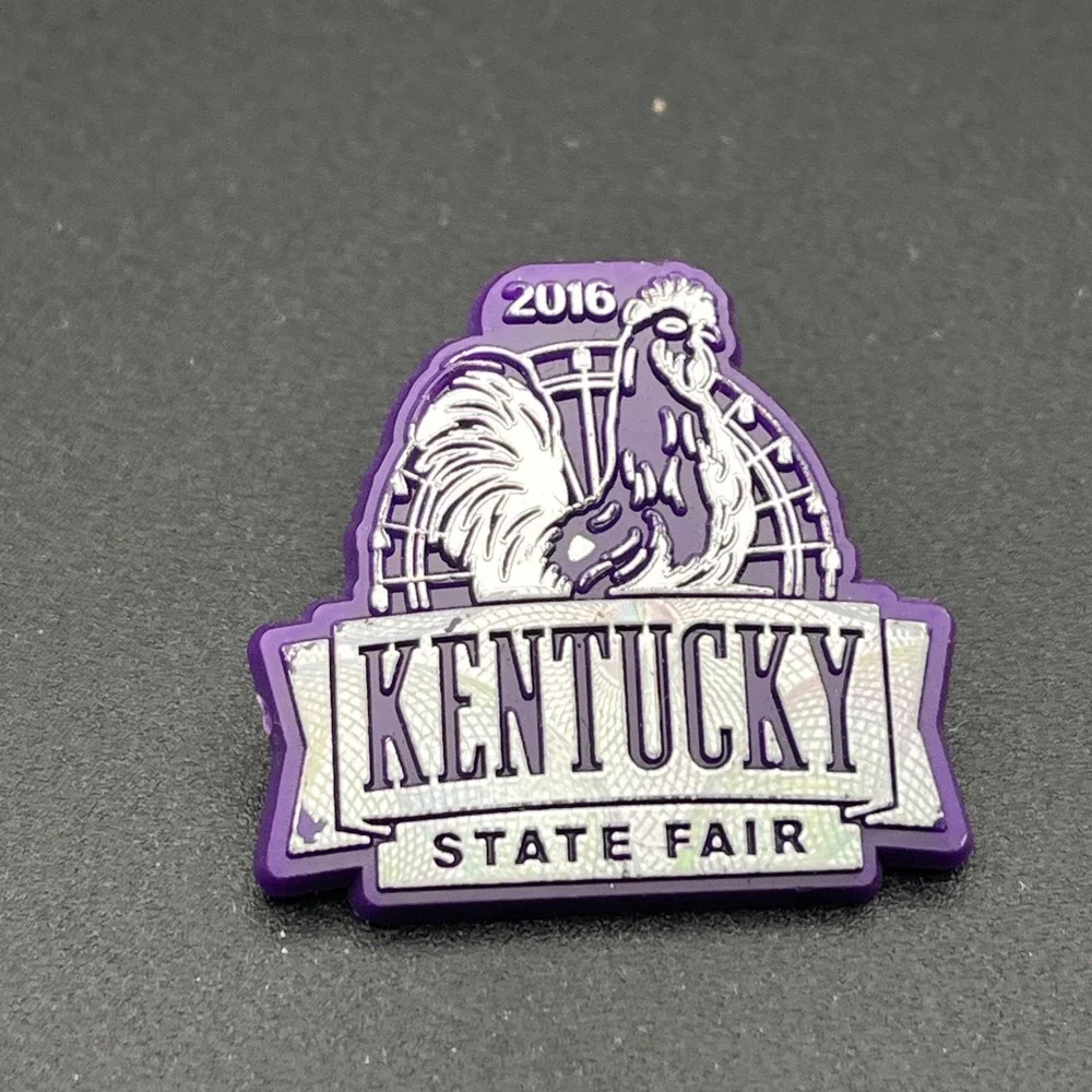 2016 Kentucky State‎ Fair Rooster Plastic Lapel Hat Pin